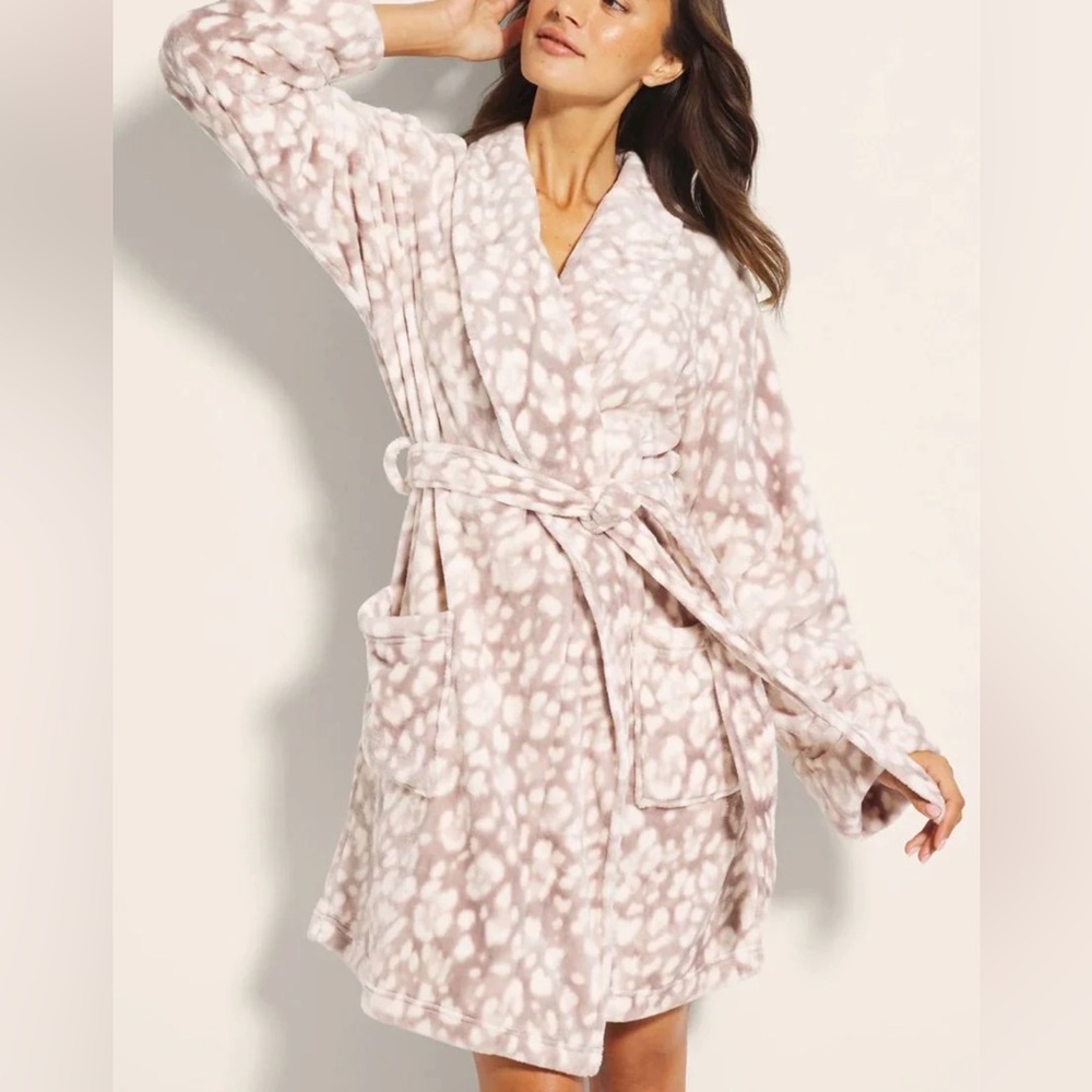 Soma Jaguar Print Plush Short Robe